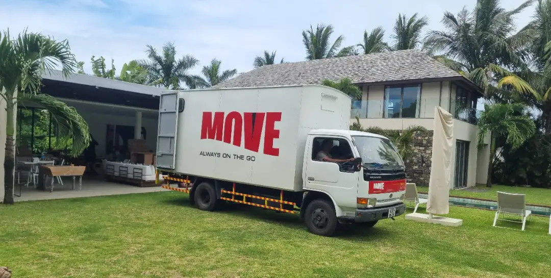hotel furniture logistics